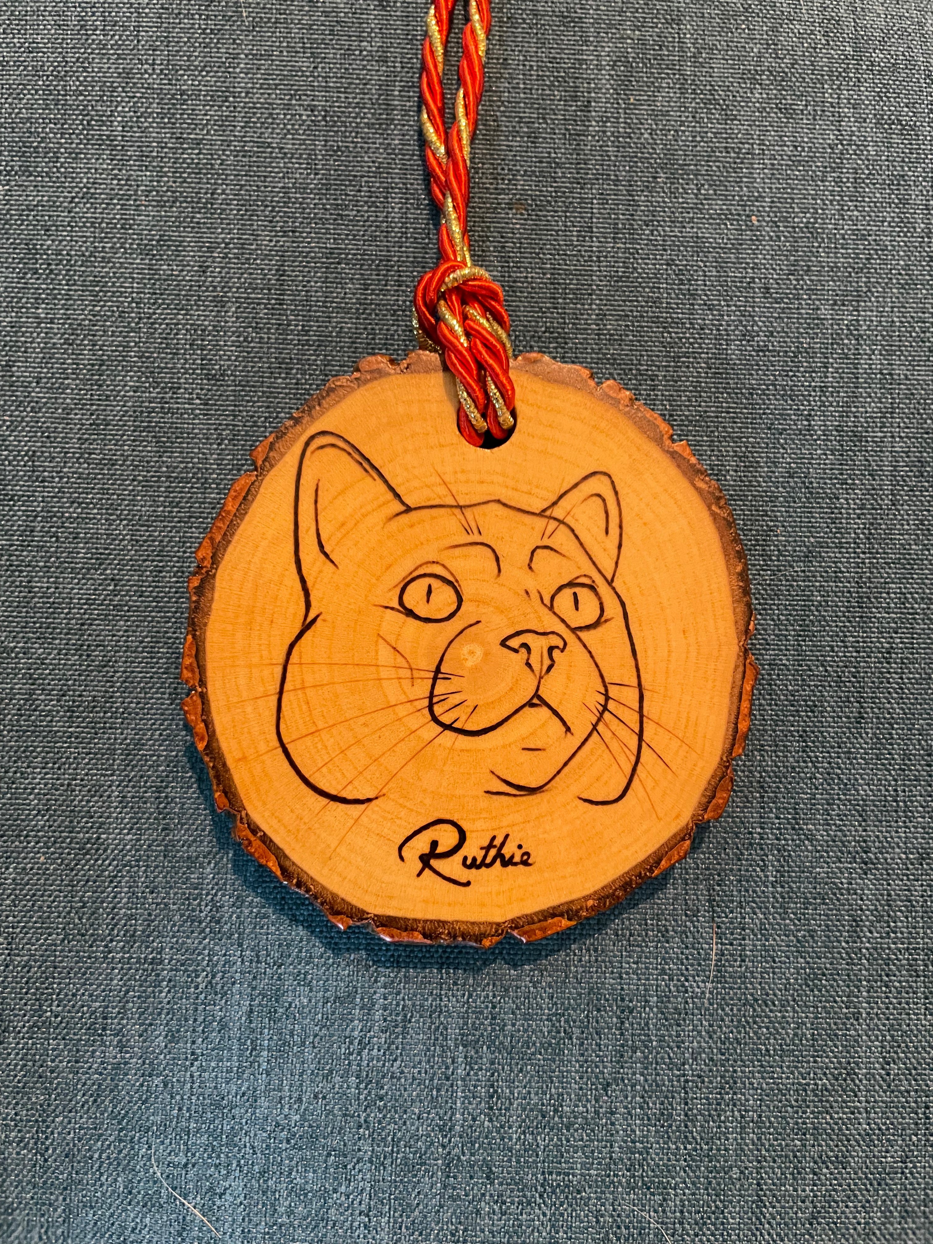 Custom pet portrait ornament